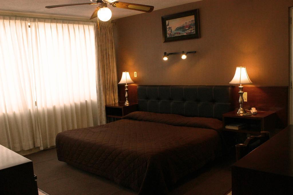 Hotel Flamingo Kristal Irapuato Chambre photo